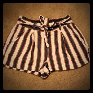 High waisted stretchy shorts